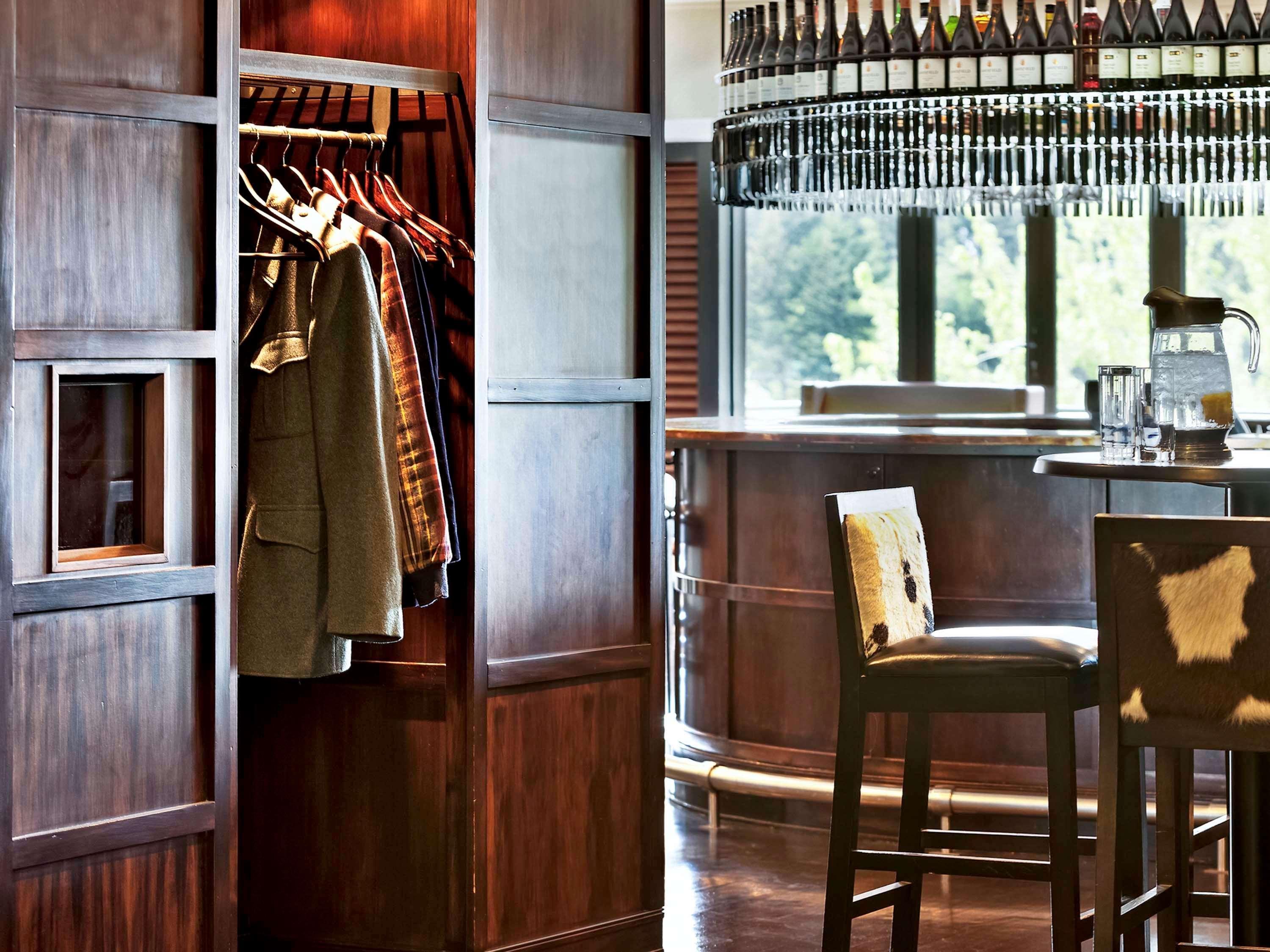 Hotel St Moritz Queenstown - Mgallery By Sofitel Extérieur photo A coat rack