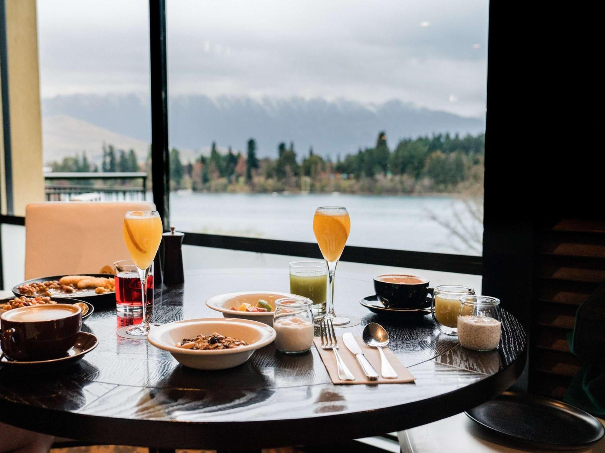 Hotel St Moritz Queenstown - Mgallery By Sofitel Extérieur photo Breakfast at The Landing, Jacks Point