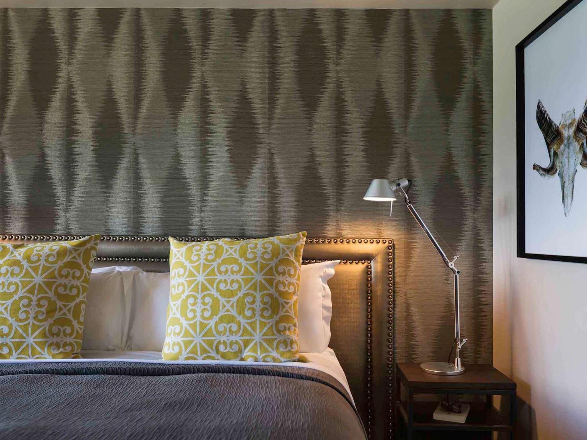 Hotel St Moritz Queenstown - Mgallery By Sofitel Extérieur photo A bedroom at the Hotel Indigo